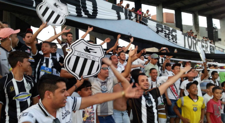  Torcida do Central está em festa pelo bom início da Patativa na Série D do Brasileirão!