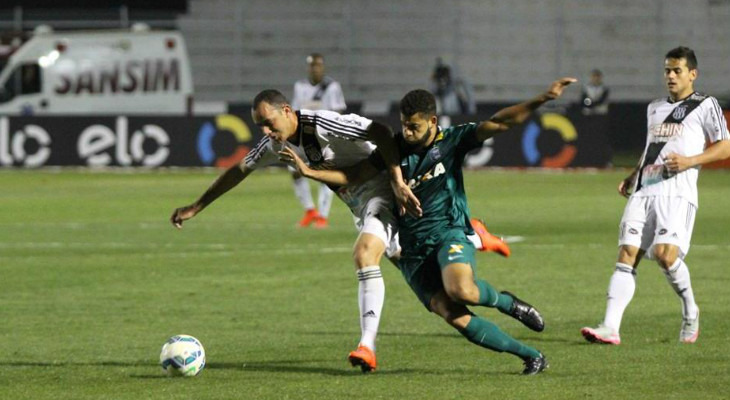  Coritiba é um dos clubes que tenta evitar a queda para não virar estatística no Brasileirão!