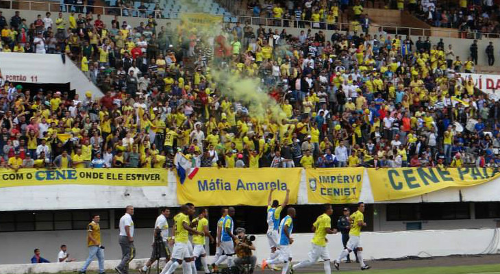  Torcida do CENE até faz festa no Estadual, mas na Série D costuma amargar decepções!