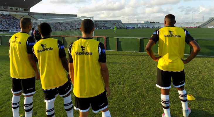  Jogadores acompanham mais uma derrota do Botafogo na Copa do Nordeste!