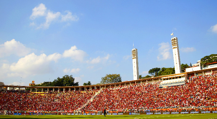  Flamengo e Fluminense lotaram as arquibancadas do Pacaembu no clássico pelo Cariocão!