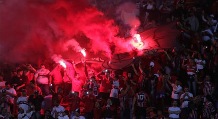  Torcida lotou e fez festa durante a vitória do São Paulo sobre o Atlético Mineiro pela Libertadores!