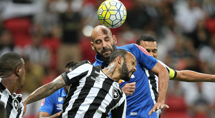  Com campanha estranha, Cruzeiro só desencantou no Brasileirão com a vitória sobre o Botafogo na última quarta-feira!