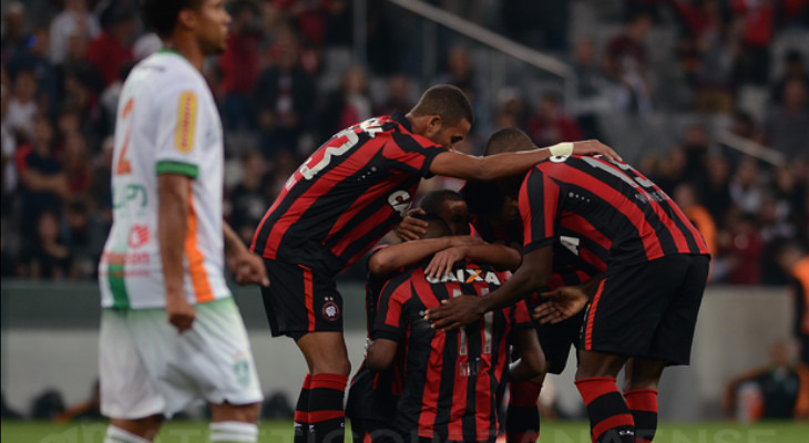  Atlético Paranaense iguala campanhas em que ficou dentro da zona da Libertadores no Brasileirão!