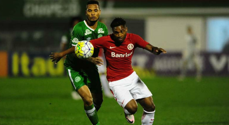  Internacional não vence desde 16 de junho e é o terceiro clube que mais perdeu no Brasileirão!