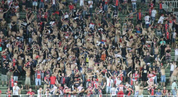  Joinville venceu a "final" contra o Oeste e manteve a torcida com esperança de não cair!