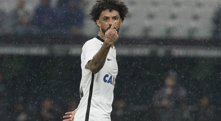  Cristian foi afastado pela diretoria do Corinthians após 44 jogos e mais de R$ 11 milhões na conta!