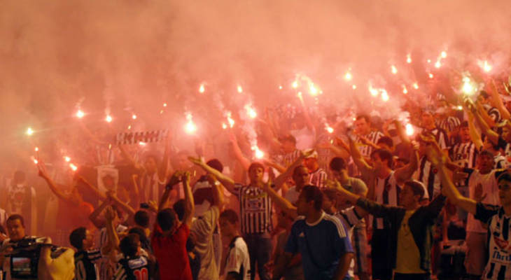  Botafogo deixou a desejar em campo, mas sua torcida deu show nas arquibancadas da Copa do Nordeste!