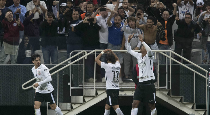  Corinthians, na vitória sobre o Santos, obteve o segundo maior público do Brasileirão!