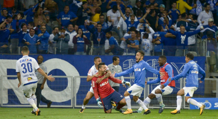  Cruzeiro eliminou o Grêmio e repetirá a final da Copa do Brasil de 2003 quando venceu o Flamengo!