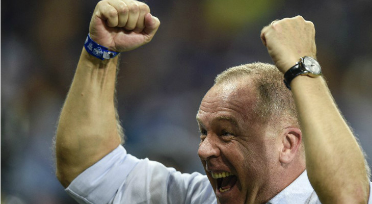  Mano Menezes, após ser campeão pelo Corinthians, voltou a ganhar a Copa do Brasil, agora, com o Cruzeiro!