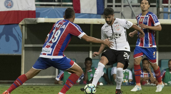  Corinthians não conseguiu fazer a dobradinha no Bahia e sofreu sua quarta derrota no Brasileirão!