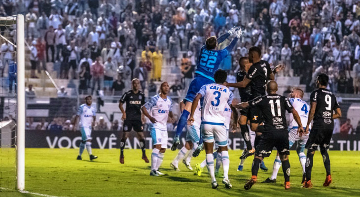  Ponte Preta está na zona de rebaixamento e, para piorar, tem dificuldade em vencer rivais paulistas no Brasileirão!