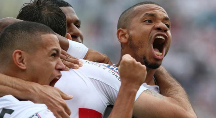  São Paulo até perde público e renda no Pacaembu, mas está perfeito em campo no estádio municipal!