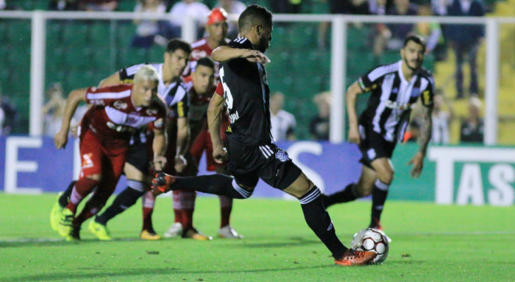  Figueirense venceu o CRB e voltou a respirar, mas segue na briga contra o descenso na Série B!