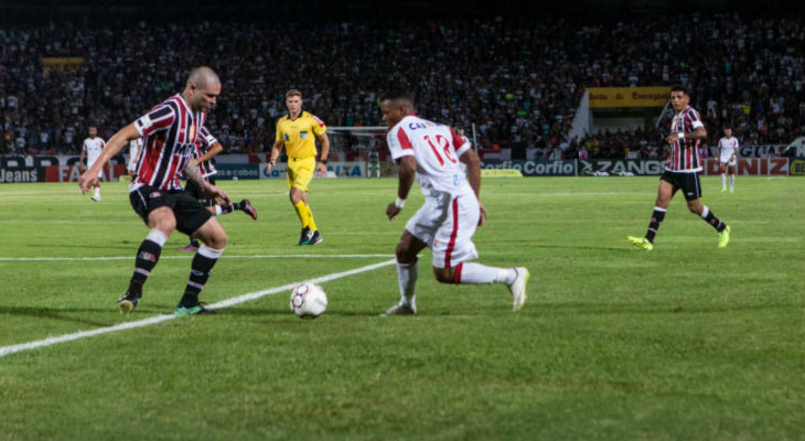  Náutico e Santa Cruz terão jogos decisivos no sábado para tentarem seguir na briga contra o descenso na Série B!