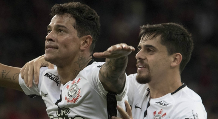  Giovanni Augusto marcou o gol da vitória que deixou o Corinthians ainda mais perto do título do Brasileirão!