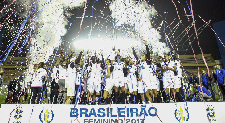  Santos conquistou pela primeira vez o Brasileirão Feminino e pegou o elevador no ranking de pontos do Sr. Goool!