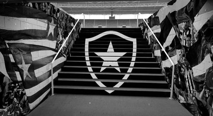  Basta o time do Botafogo subir estas escadas para o clube de General Severiano ter que desembolsar uma boa grana no Cariocão!