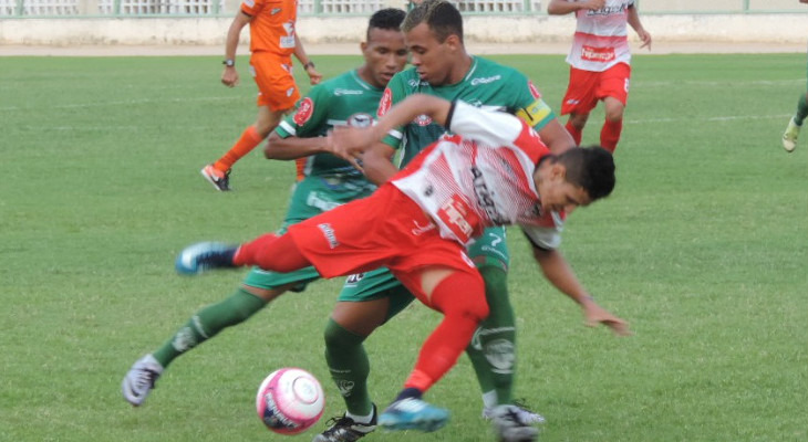  Maranguape não tem tido facilidade para acertar o gol e já se aproxima de um ano sem festejar no Cearense!