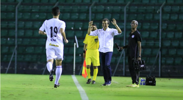  Figueirense venceu a segunda em casa e a terceira em três jogos na Série B do Brasileirão!