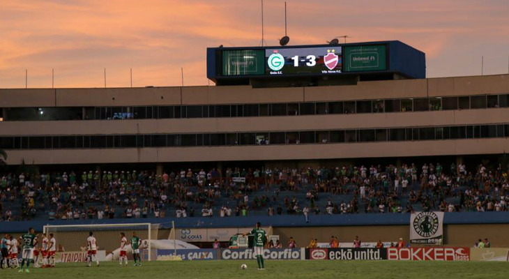  Vila Nova venceu o clássico ante o rival Goiás e assumiu a liderança da Série B com 100%!