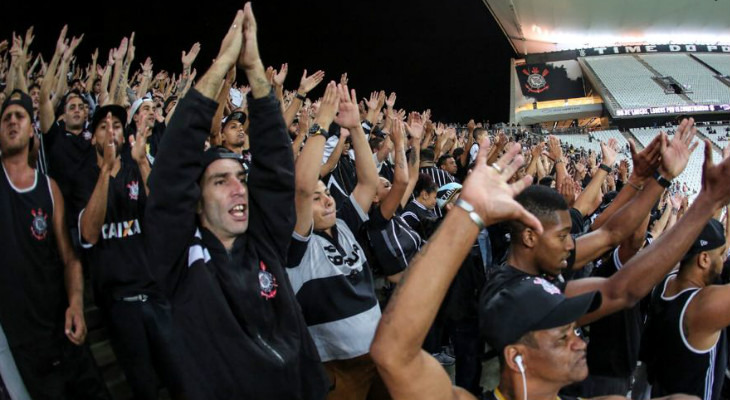  Corinthians conta com a força do bando de loucos e é o clube que mais arrecada no Brasileirão!