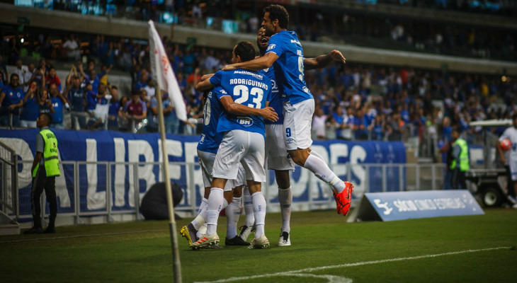  Cruzeiro goleou a Patrocinense, chegou às semifinais e se aproximou de um ano sem derrota no Mineiro!