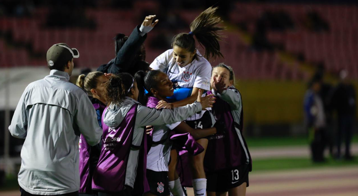  Corinthians venceu novamente o América de Cali e pegará a Ferroviária na final da Libertadores Feminina!