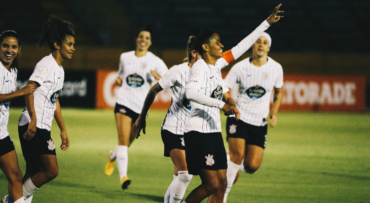  Corinthians, se levantar o troféu, será mais um campeão invicto da Libertadores Feminina!