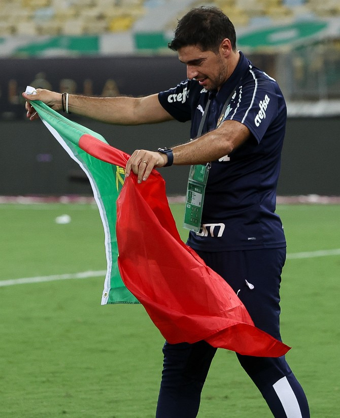  Português Abel Ferreira levou o Palmeiras ao título da Libertadores!