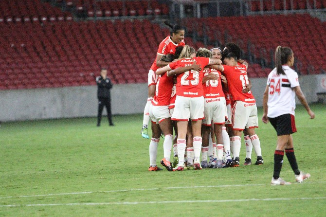  Internacional venceu o São Paulo e manteve a liderança do Brasileirão Feminino com 100%!