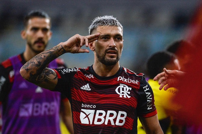  Arrascaeta é o destaque do Flamengo