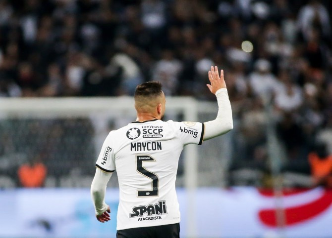  Maycon está de volta ao Corinthians