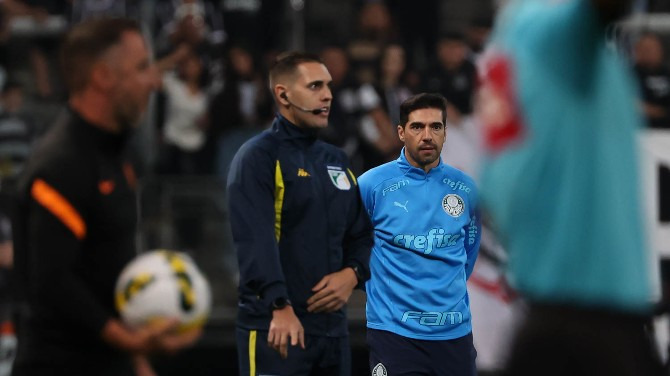  Abel Ferreira está no Palmeiras no clube desde novembro de 2020