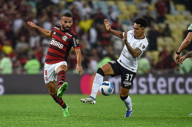  Corinthians e Flamengo fizeram apenas uma final ao longo da história